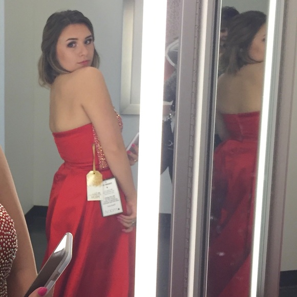 PROM DRESS FOR SALE!! - Picture 5 of 6